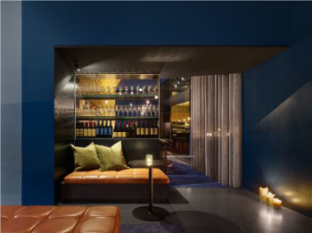 Eine Farbe ist Programm: „Blau“ Stuttgart als schönste Bar ausgezeichnet